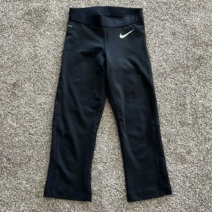 Nike Pro Dri-fit Cropped Leggings